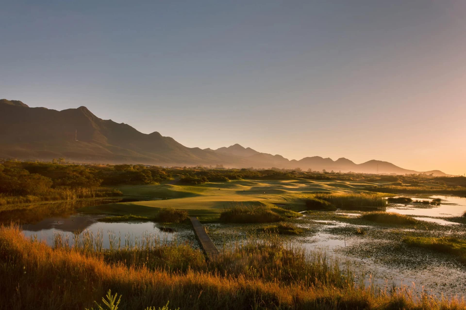 ascot private index Fancourt Links at dawn, mist lifting